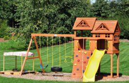 A Guide to Outdoor Playsets