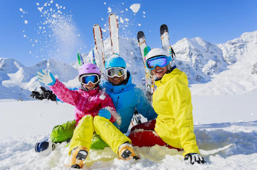 Here are a few things to know about ski goggles