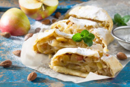 Learn to make apple strudels the quick way