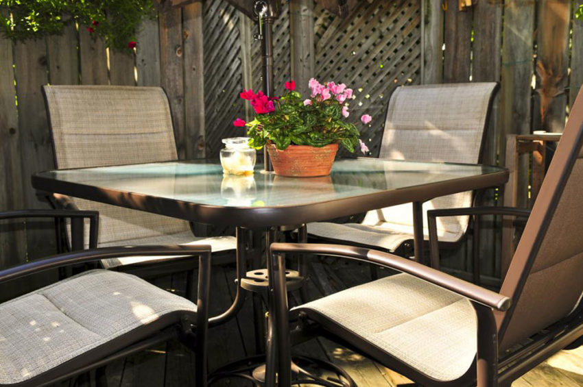 Types and uses of patio furniture covers