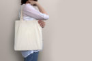 Guide for buying tote handbags