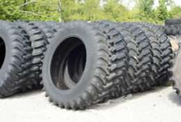 6 factors to consider to find the right-sized tires for trucks