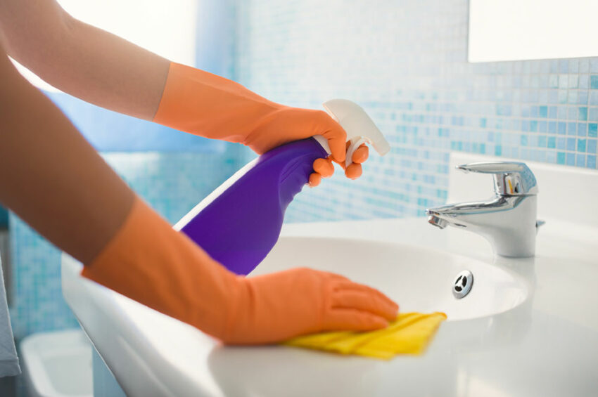 12 home-cleaning secrets that professionals rely on